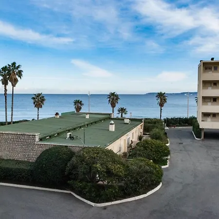 Apartamento Au Lavandou, A 20m De La Avec Parking - Fr-1-803-78